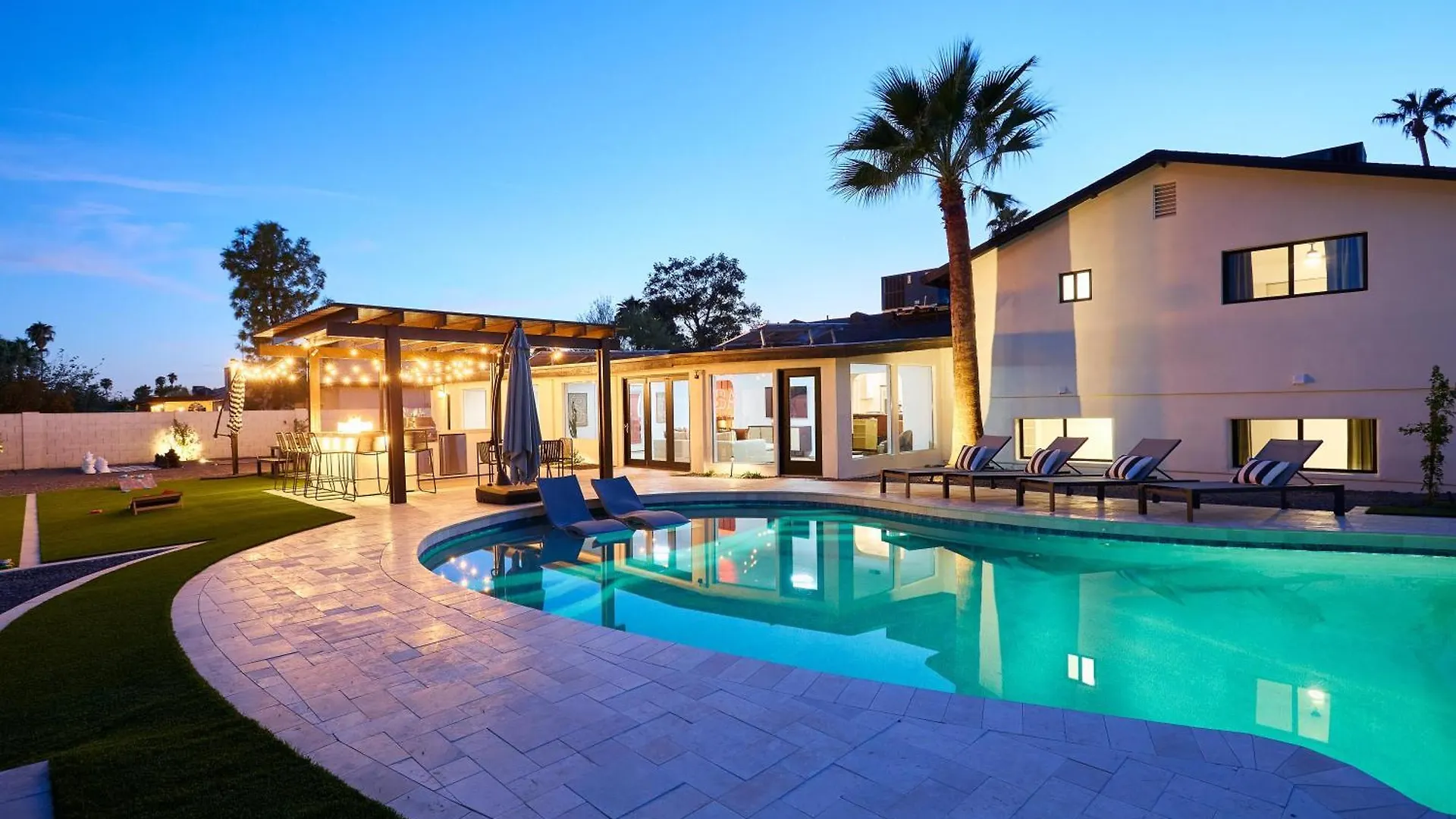Sunburst Estate - Pool - Hot Tub - Tons Of Games! Villa Phoenix United States